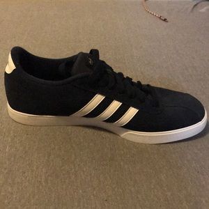 Navy blue adidas neo cloudforms never worn